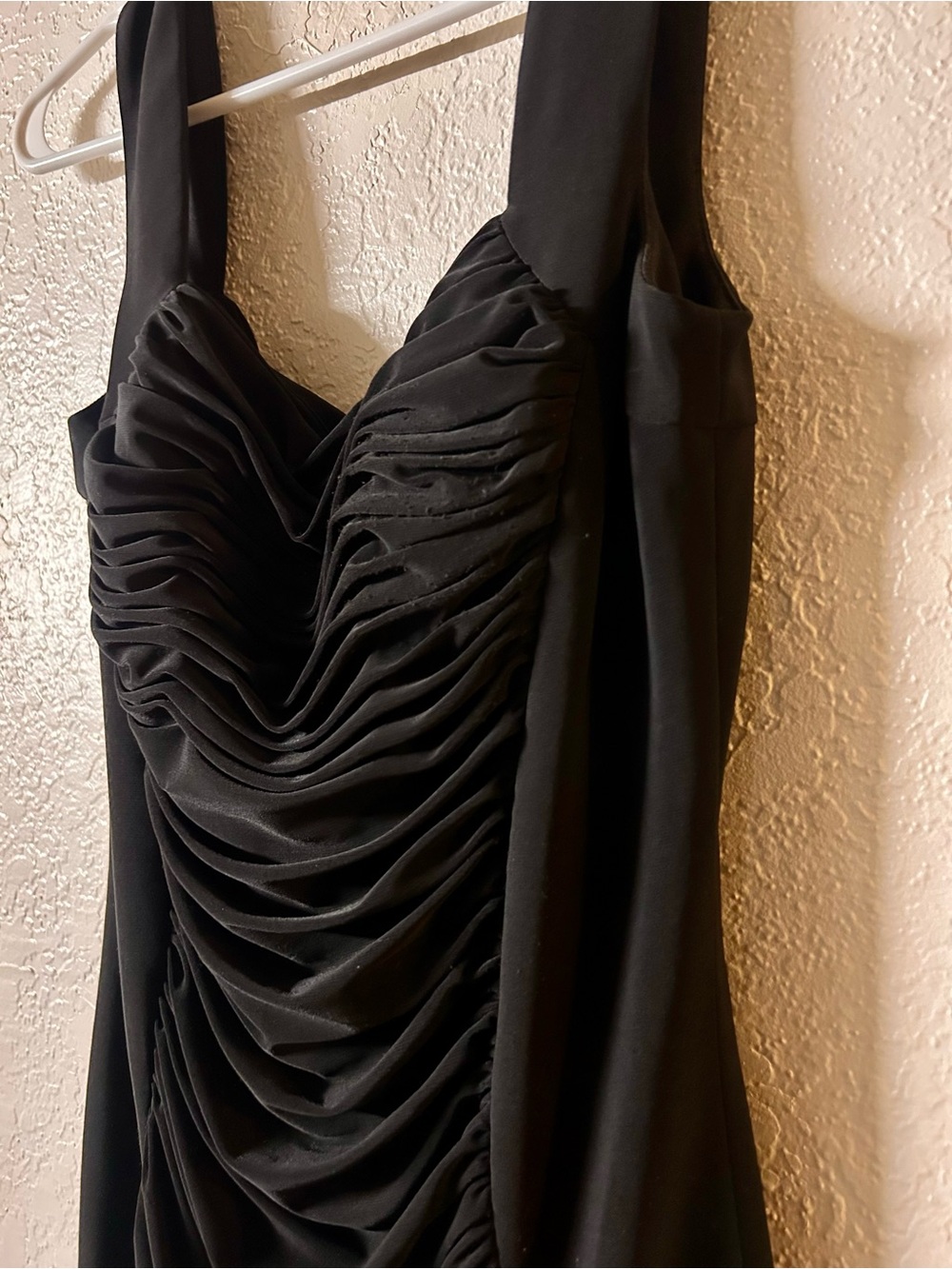 EUC Caché Ruched Tank sheath dress🖤🖤 - Picture 5 of 9
